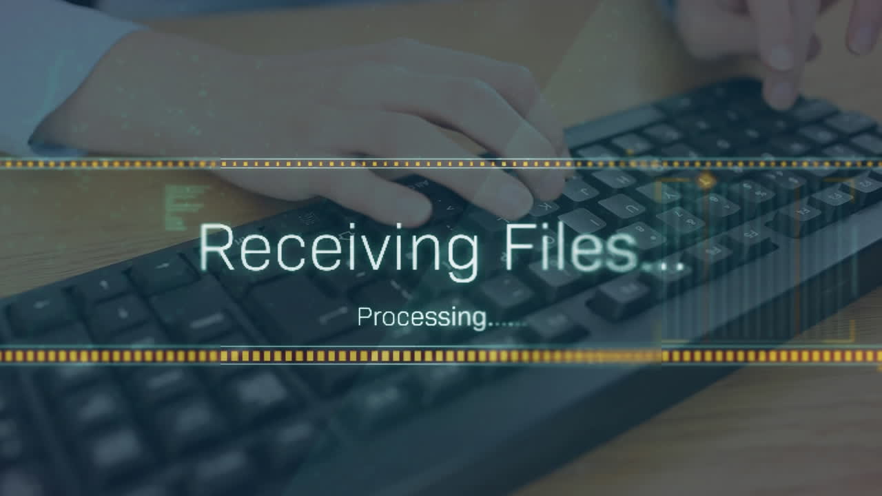 animación del procesamiento de datos sobre una mujer de negocios en la oficina