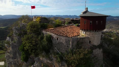 Petrela-Castle-in-Albania,-Skanderbeg's-Strategic-Fortress-Crowning-the-Hill-with-Stone-Walls-and-Tower,-Majestic-Citadel