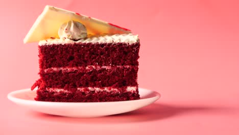 red velvet cake slice