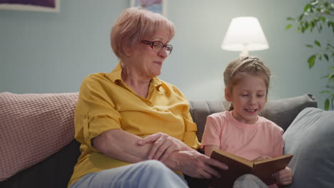 girl reads funny stories for the old lady