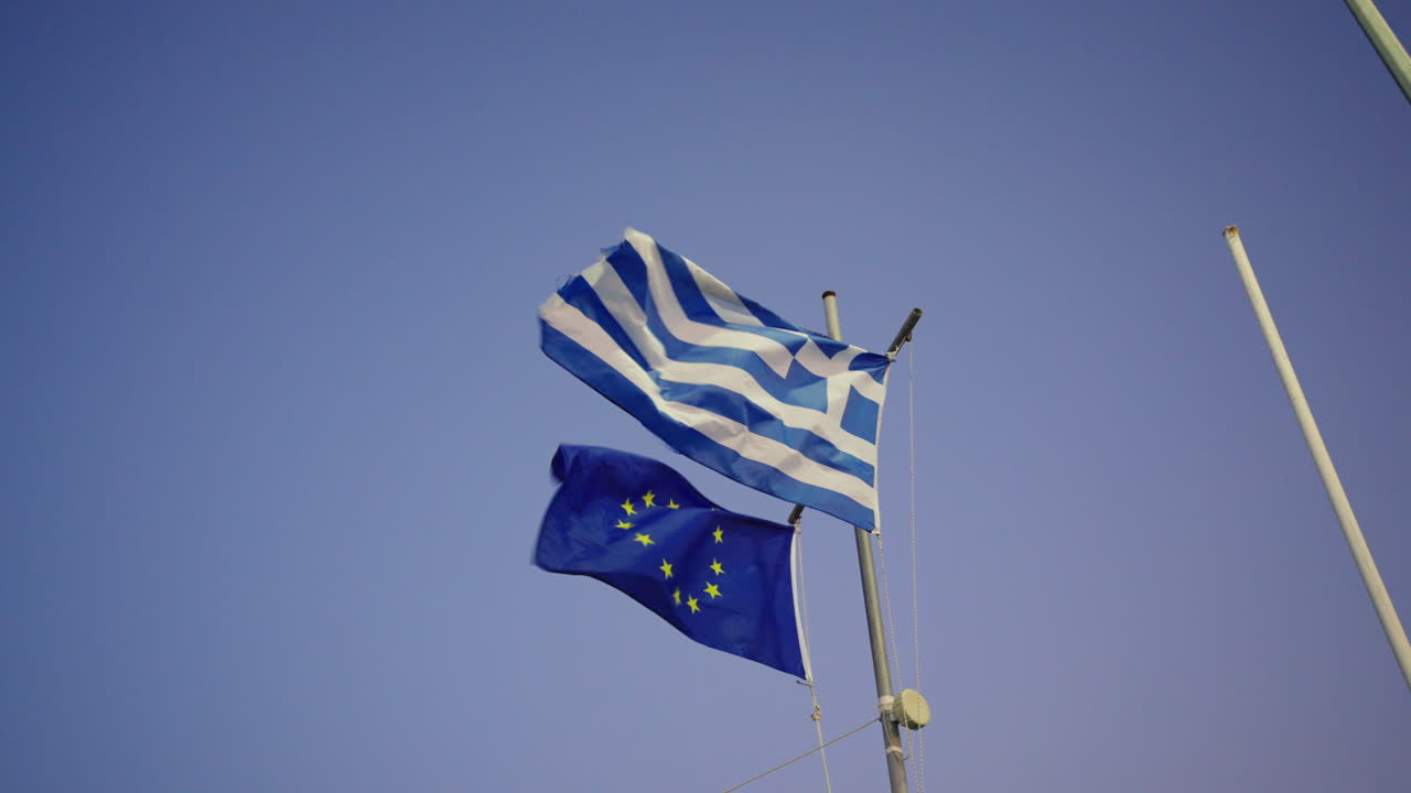 Bandiere greche e dell'UE