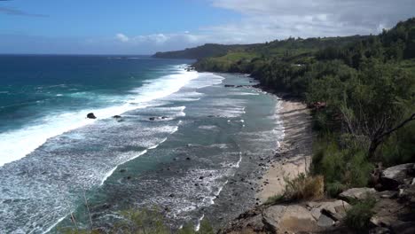 hawaii overlook of ocean