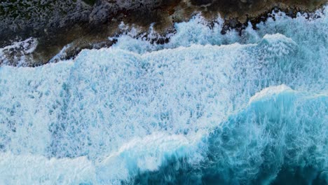 Amazing-wave-path-interrupted-by-the-rocky-coast