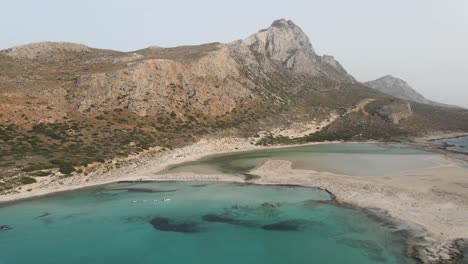 Drohnenvideo-Der-Atemberaubenden-Bucht-Von-Balos-Auf-Der-Griechischen-Insel-Kreta