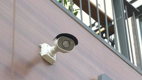 a security camera mounted on a wall