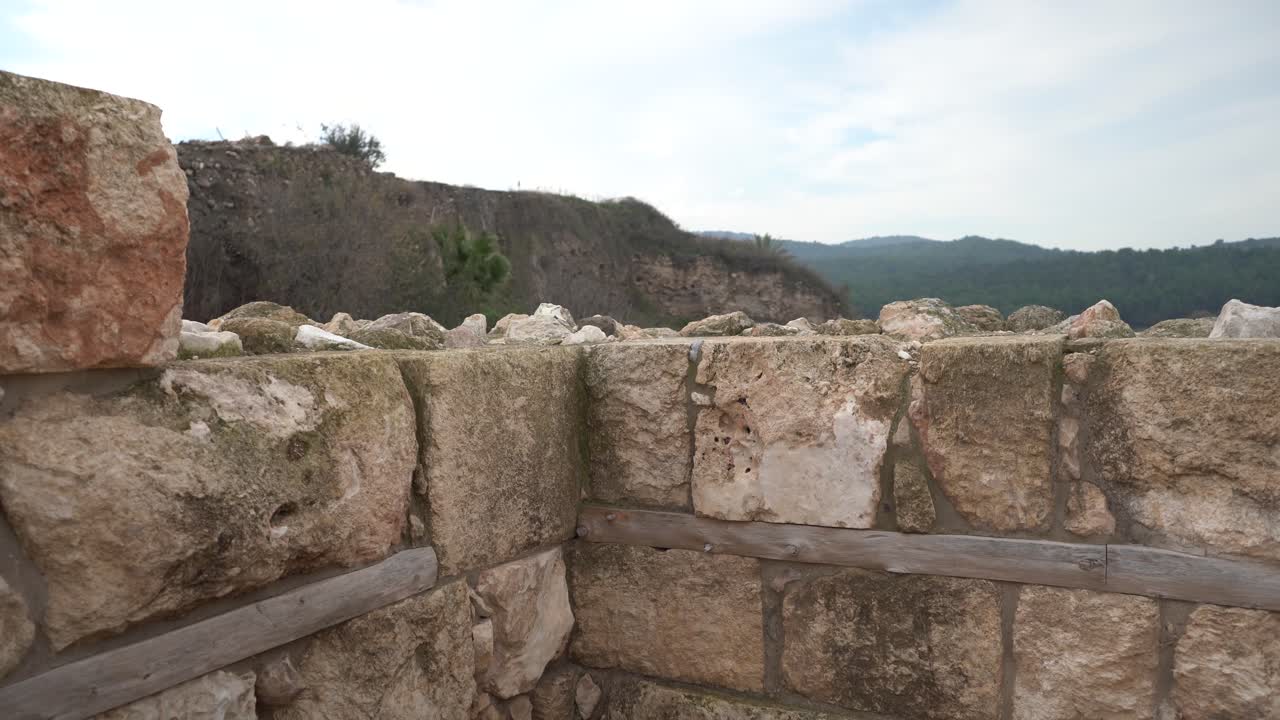 ruinas antiguas megiddo armagedón israel fin de los tiempos sitio de batalla revelación