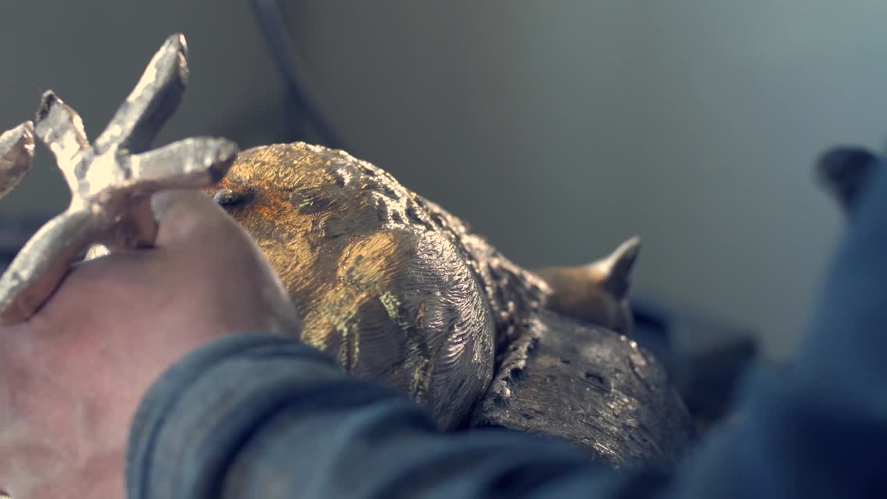 restauración de esculturas de bronce