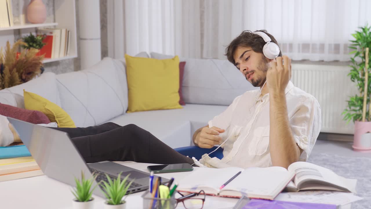 뮤지션이 되는 꿈을 꾸고 있어요.