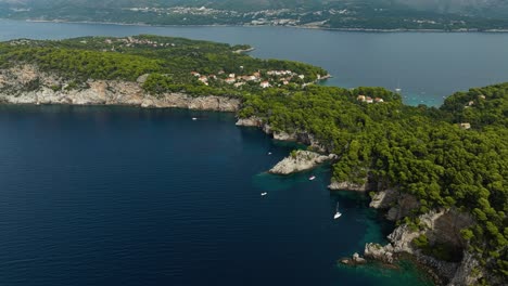 isla de kolocep - resorts de casas de playa de kalamota en el mar adriático, croacia