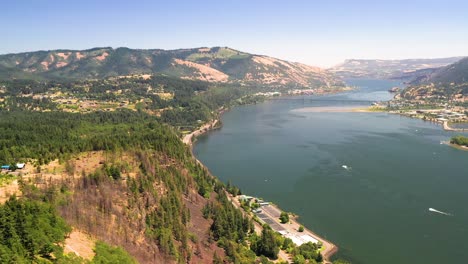 slow flight watching boats head down the colombia river gorge near hood river oregon