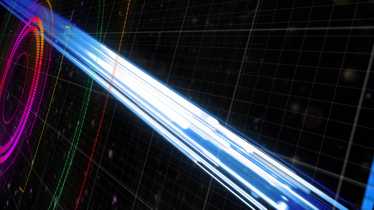 빛의 애니메이션과 검은 바탕에 다채로운 원형 스캐너 처리