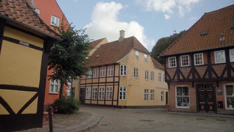 Fachwerkhäuser-In-Ribe,-Der-ältesten-Stadt-Dänemarks.-4k