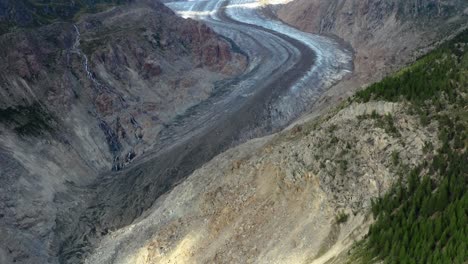 Drone-reveal-over-aletsch-glacier-in-the-Swiss-alps-with-snowy-mountain-scenery