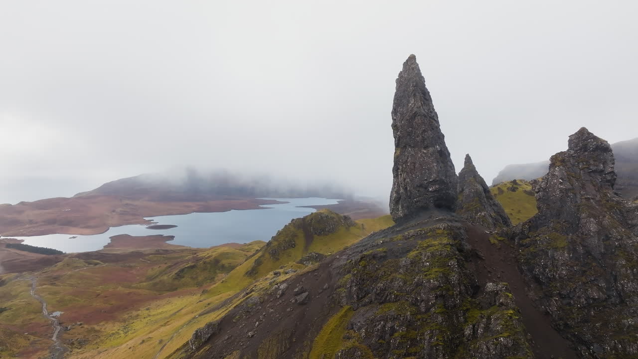 Old Man of Storr na ostrově Skye ve Skotské vysočině.