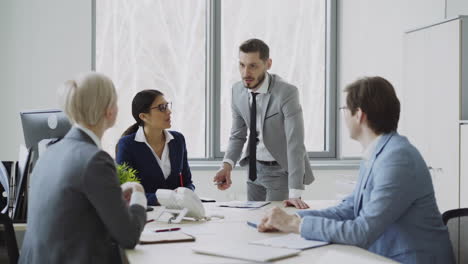 reunião de negócios num escritório