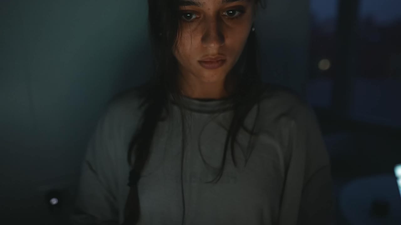 Portrait of a woman in the dark