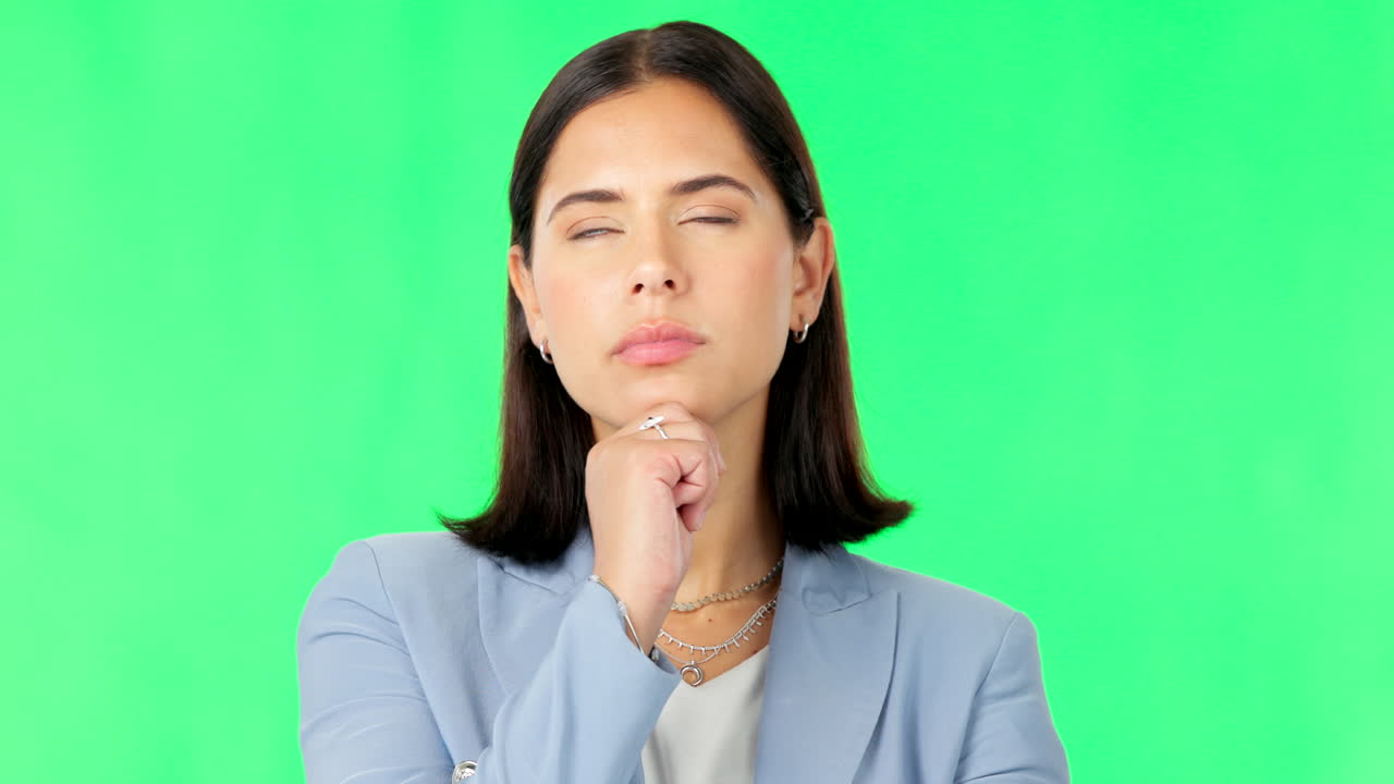 negocios, mujeres y pensamiento en pantalla verde