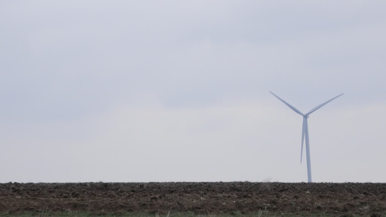풍력 발전소에서 재생 가능한 에너지를 생산하는 풍력 터빈