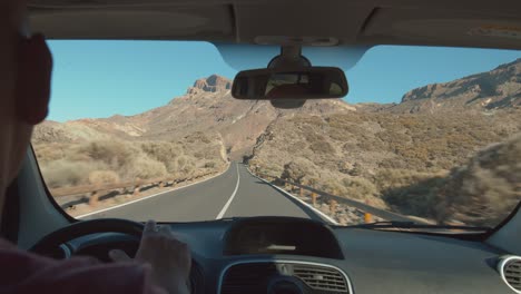 viaggio su strada nelle montagne paesaggio di teneriffe