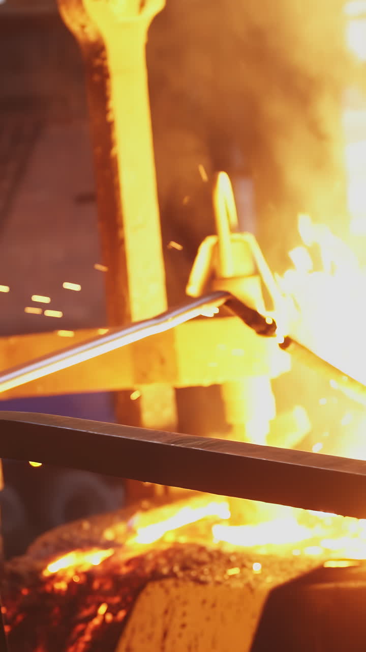 промышленный процесс сварки металлов