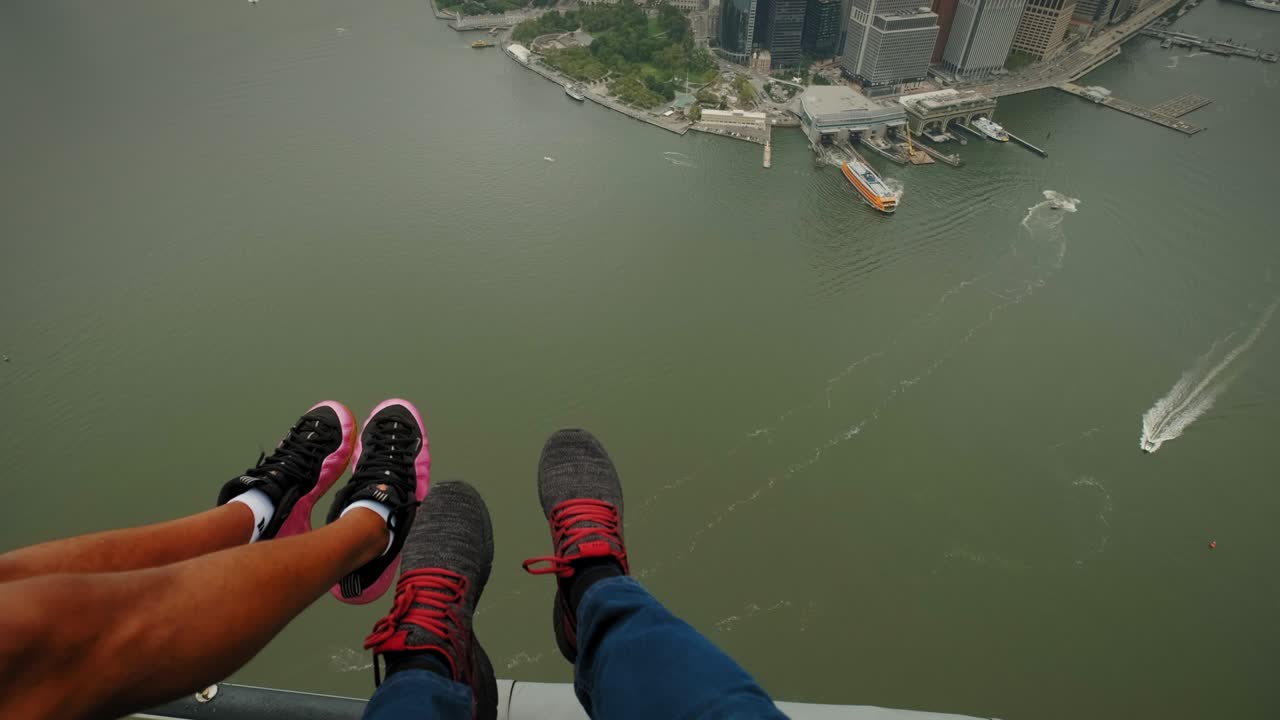 헬리터 에서 맨해튼 파이낸셜 디스트릭트 (manhattan financial district) 를 한눈에 볼 수 있다.