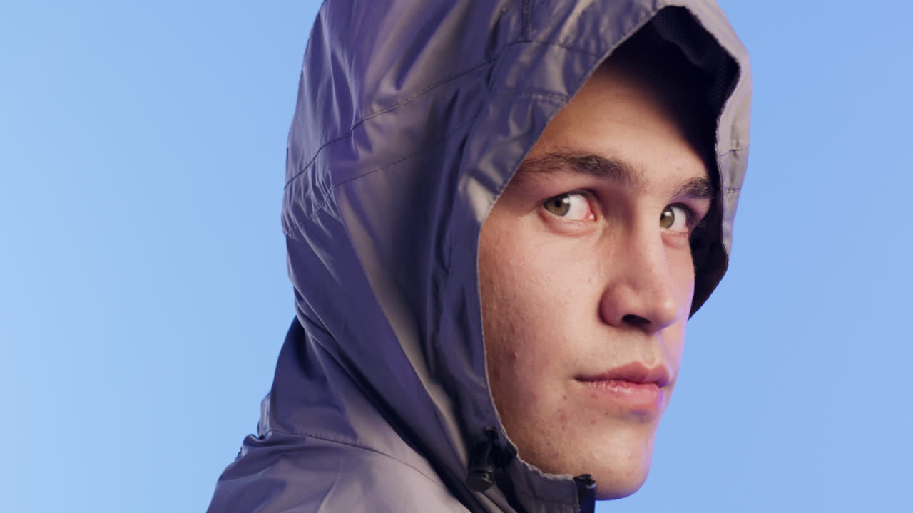 ⁇ 을 흘리기 시작해