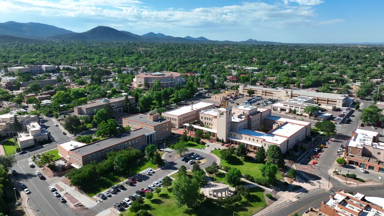 edificios gubernamentales en el centro de santa fe, nuevo méxico.