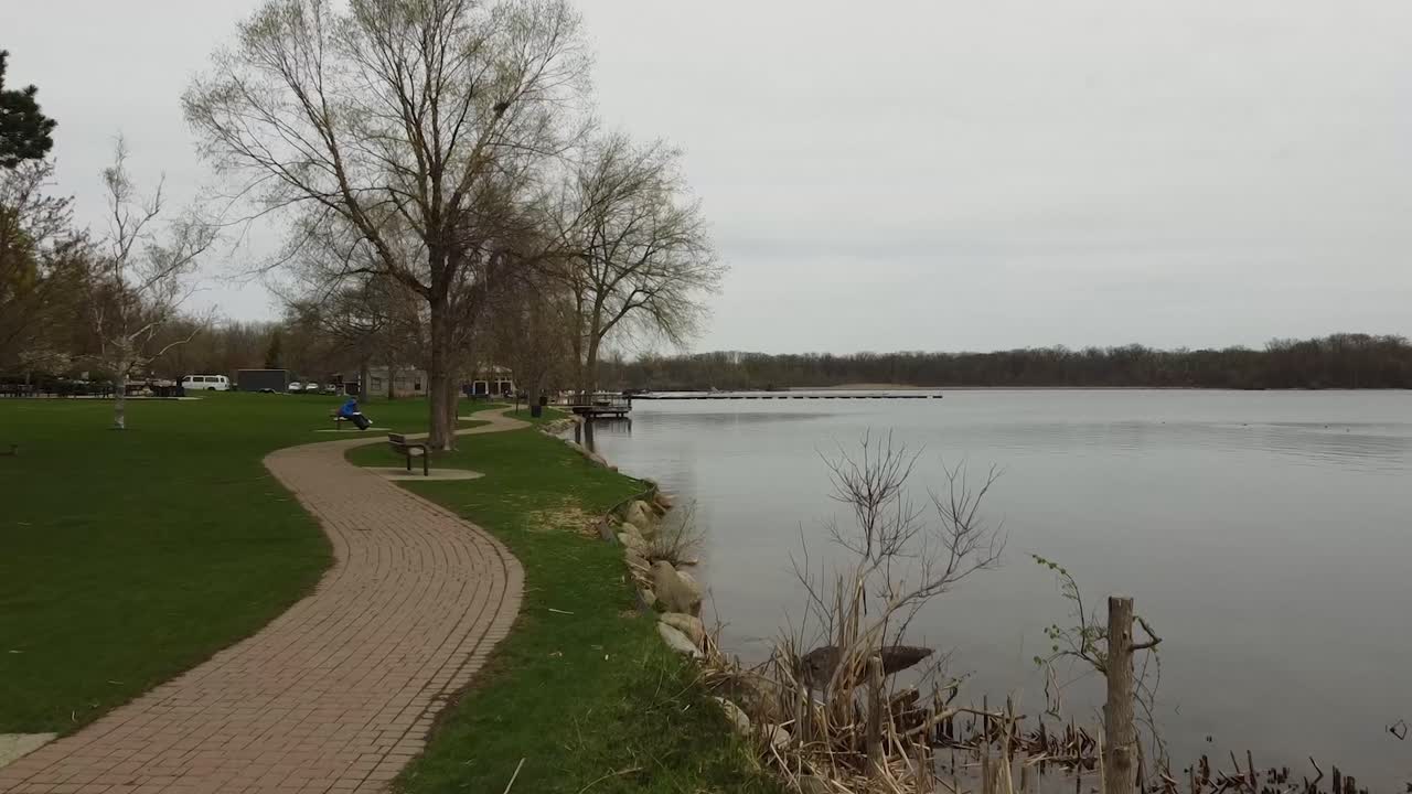 Reeds Lake East Grand Rapids Michigan, riprese aeree con drone.