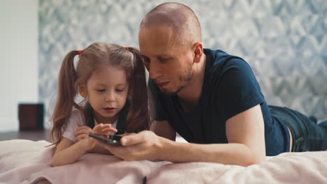 configurar juntos el aprendizaje en línea en el teléfono inteligente