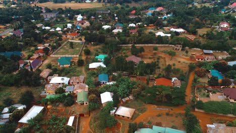 Vista-Aérea-De-La-Ciudad-De-Morogoro-En-Tanzania