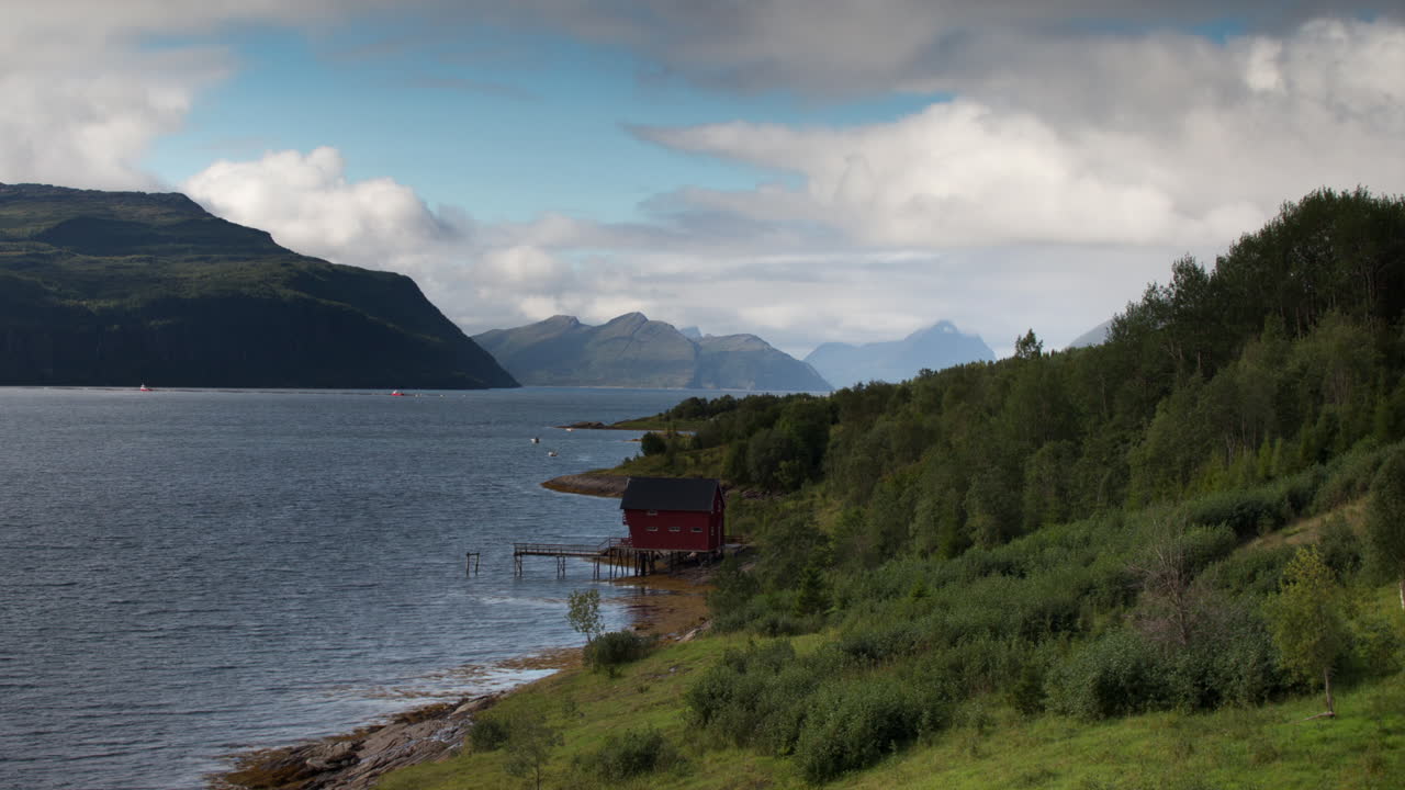 노르웨이 레드 헛 01