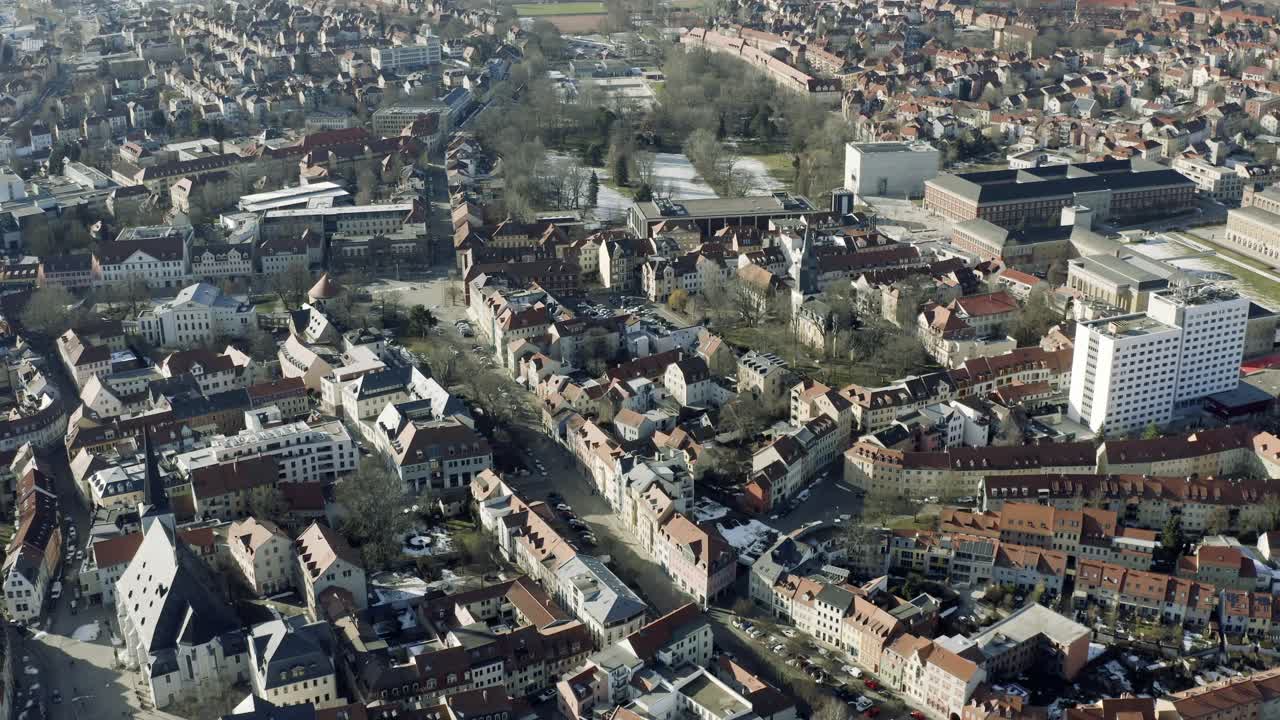 화창한 봄날 바이마르의 드론 항공 영상