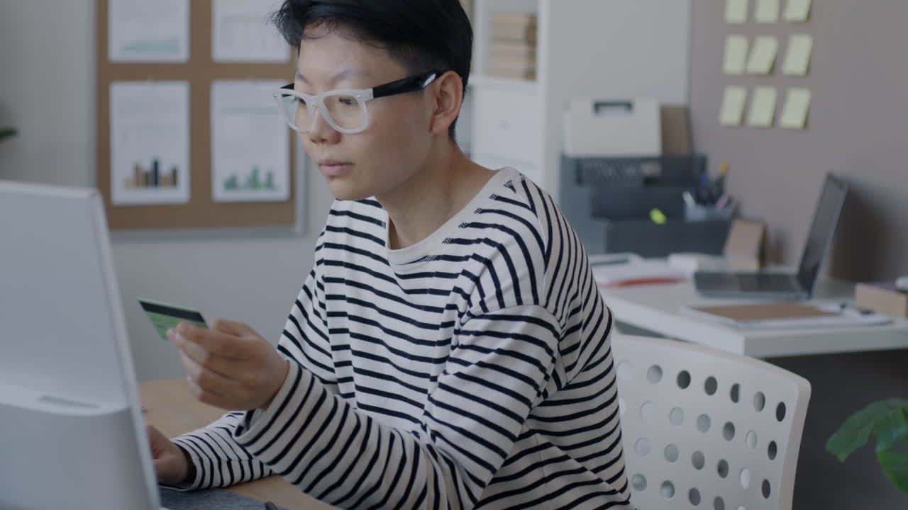 Person using a credit card online