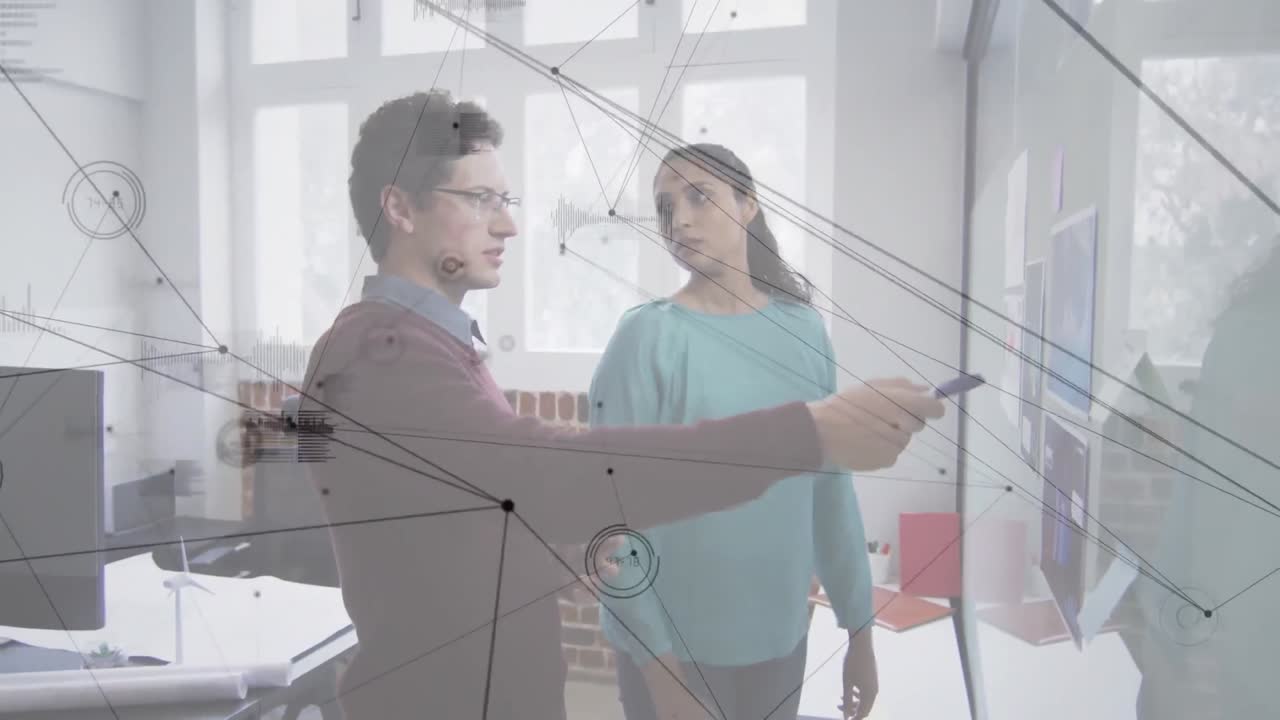 анимация сети связей между людьми в офисе