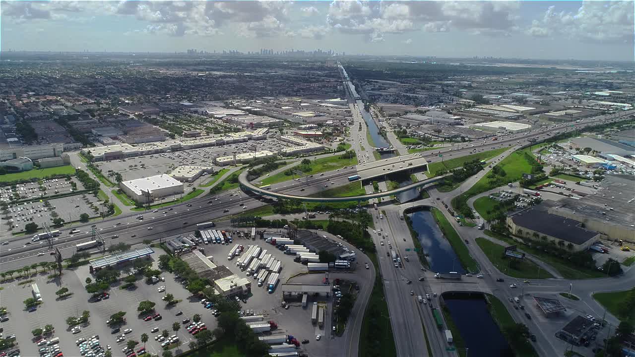 HIALEAH - MIAMI - TRAFFIC - DRONE