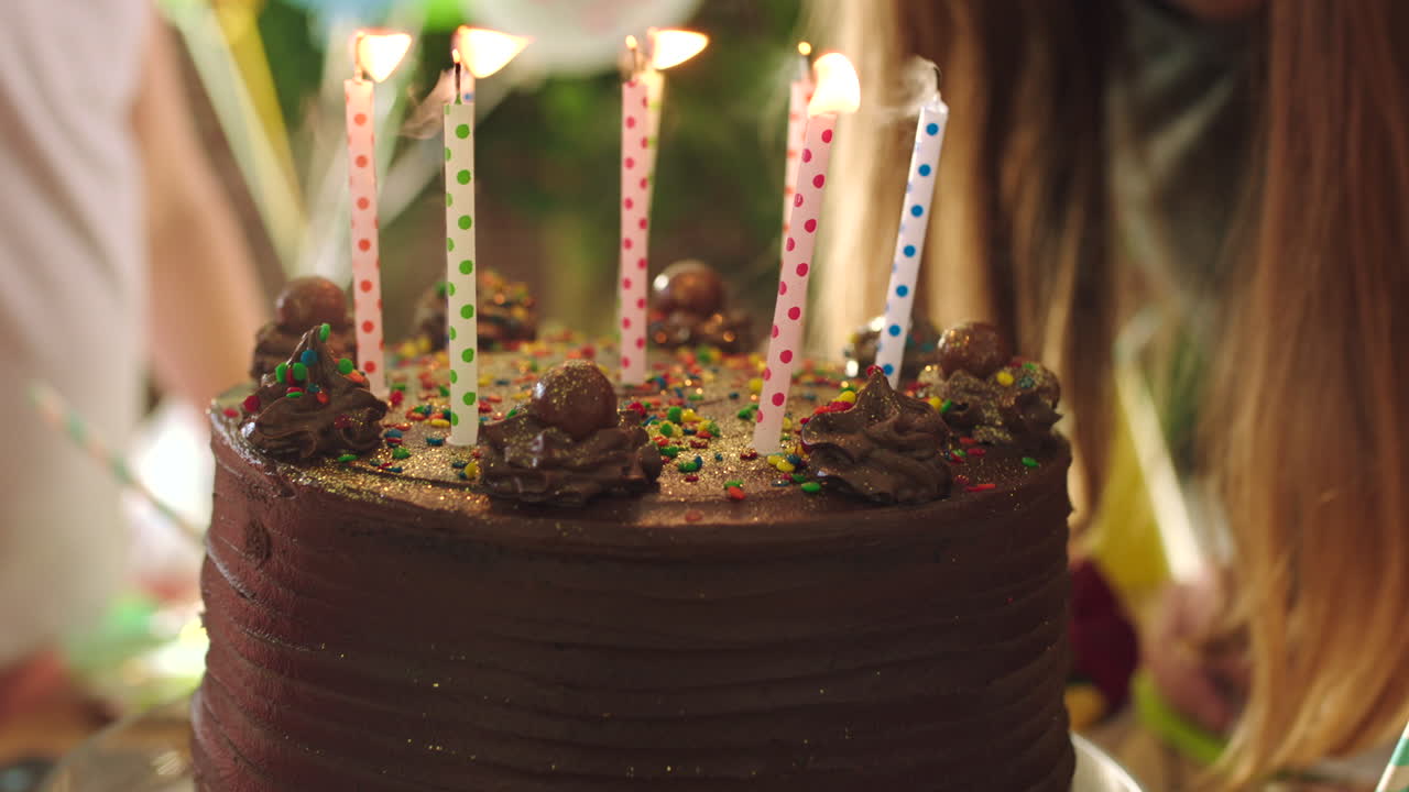 celebración del pastel de cumpleaños
