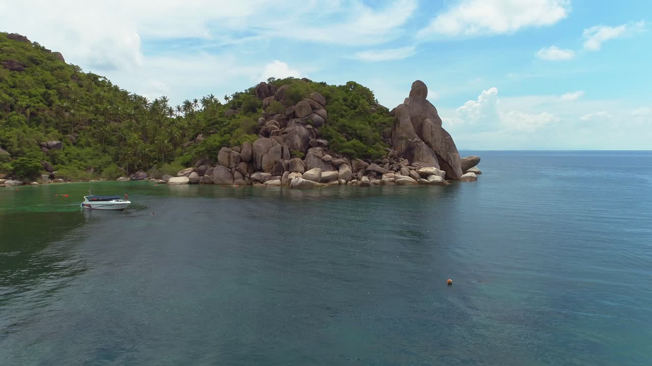 Explore Coral Lagoon