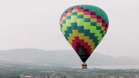 immerse yourself in a luxury hot air balloon experience over stunning cliffs, captured in breathtaking 4k aerial drone footage showcasing dramatic landscapes.