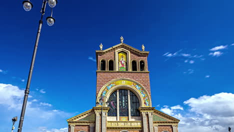 timelapse de la basilique du sanctuaire de la sainte-marie du tindari, en italie