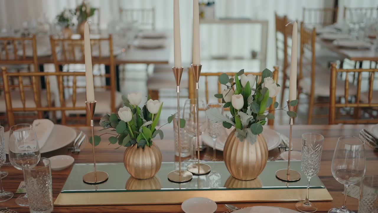 Refined Table Setting with Gold Accents