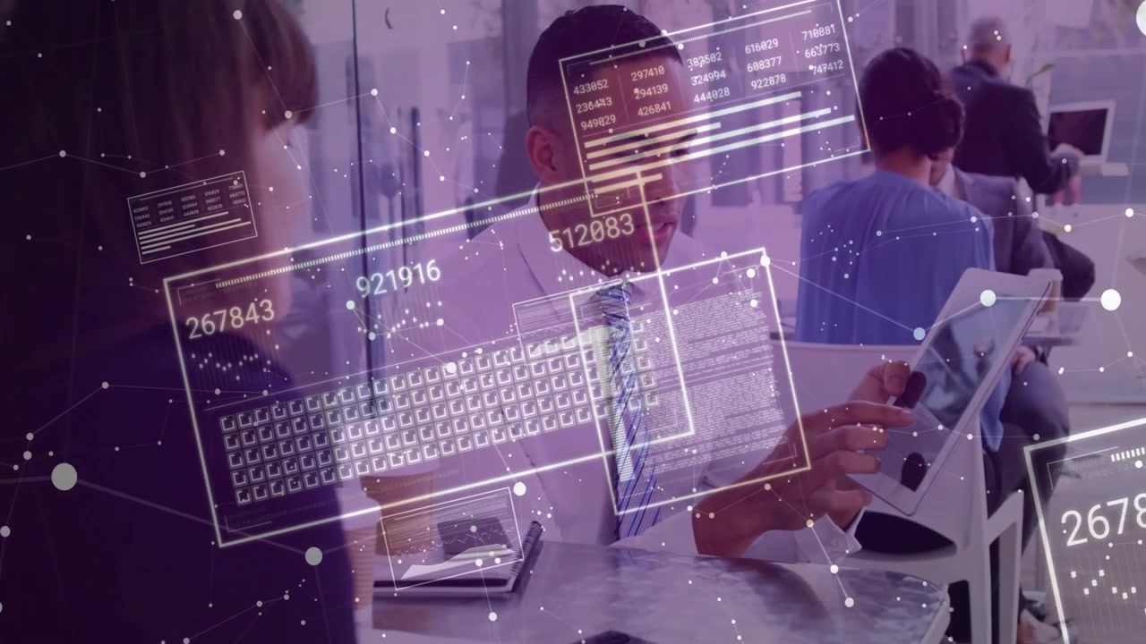 Uomo che tocca lo schermo del tablet e avvia pannelli di dati animati per l'analisi finanziaria in tempo reale