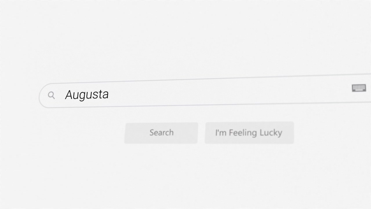 Søger efter Augusta på internetbrowser