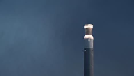 The-World's-tallest-Concentrated-Solar-Power-tower-in-Dubai,-United-Arab-Emirates