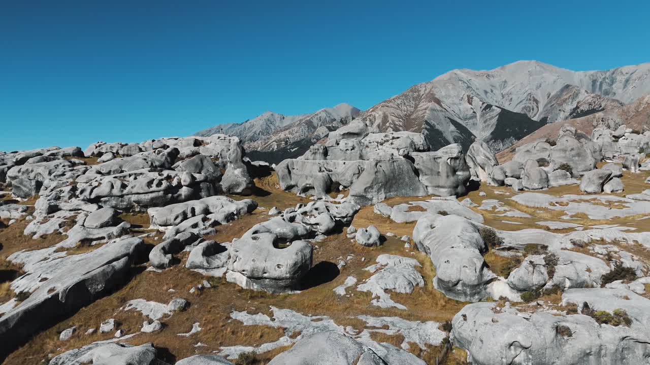 Kura Tāwhiti: Sacred Stones of the South