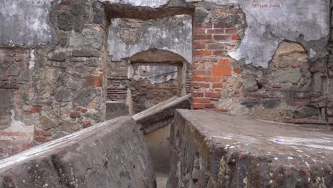 toma panorámica de las ruinas coloniales