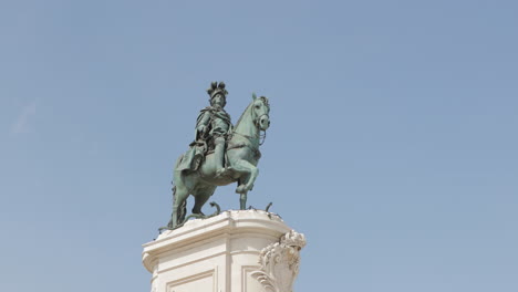 Monument-Of-King-Jose-I,-By-Machado-de-Castro,-Praca-do-Comercio,-Terreiro-do-Paco,-Lisbon-Portugal