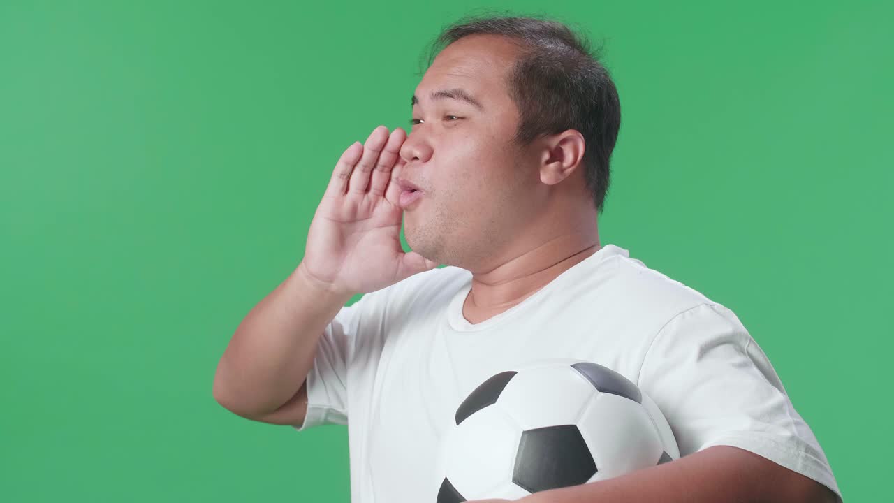 축구 경기 를 위해 응원 하는 사람