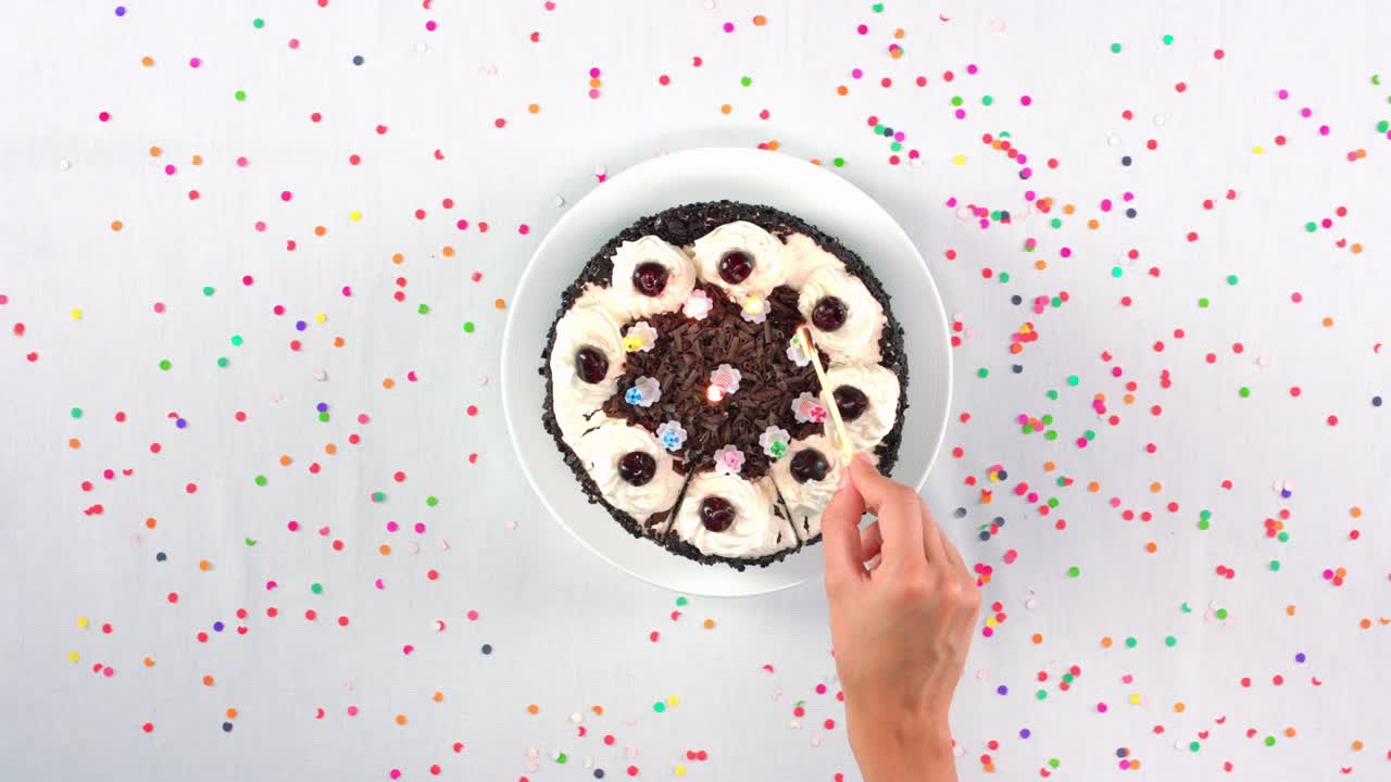 pastel de cumpleaños de chocolate con 10 velas 422 hq