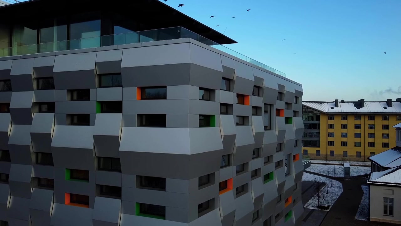 Elementi di architettura moderna. Riprese dell'edificio.