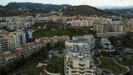 hyperlaspe-of-coastal-hotels-in-madeira,-starting-at-the-shoreline-and-then-advancing-into-busy-bustle-of-downtown